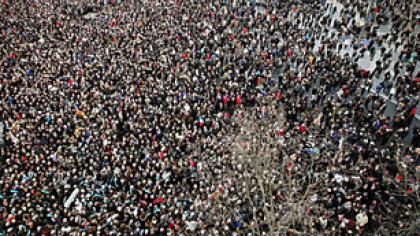 NUO­MO­NĖS, KO­MEN­TA­RAI