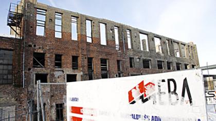 „Meba“ išvyta iš  Menų inkubatoriaus