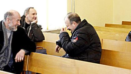 Muitinės pareigūnai nuteisti už kyšininkavimą