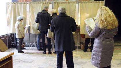 Išankstinis balsavimas sukvietė šimtus rinkėjų