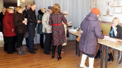 Kel­mė­je pe­čius su­rė­mė so­cial­de­mok­ra­tai ir \"vals­tie­čiai\"