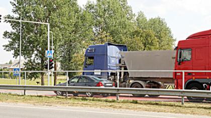 Išmanūs šviesoforai stabdo greičio mėgėjus