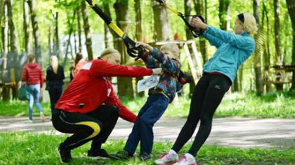 Sportuoti lauke jau nori ir sporto klubų lankytojai