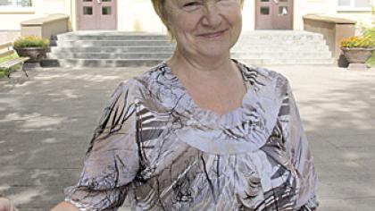 43 metai mokykloje – tarsi gyvenimas po klevu