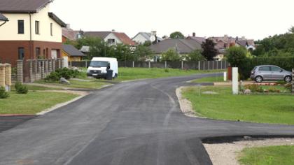 Val­džia prieš gy­ven­to­jus: duo­bės – le­ga­lios, as­fal­tas – ne­?